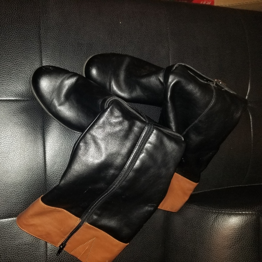 Ladies used black/brown knee high boot